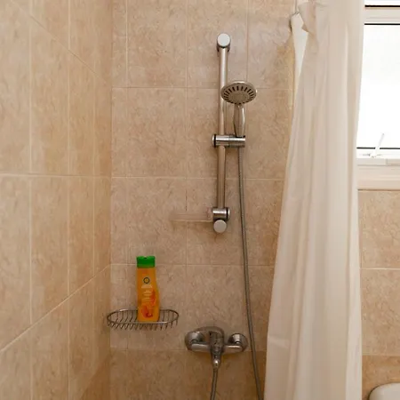 Lailas Cozy Promenade Studio Apartman